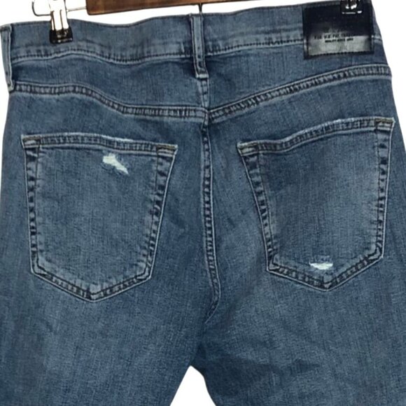 Abercrombie & Fitch Mens Distressed Skinny Tapered Jeans 31 x 30 Medium Wash - Picture 4 of 14
